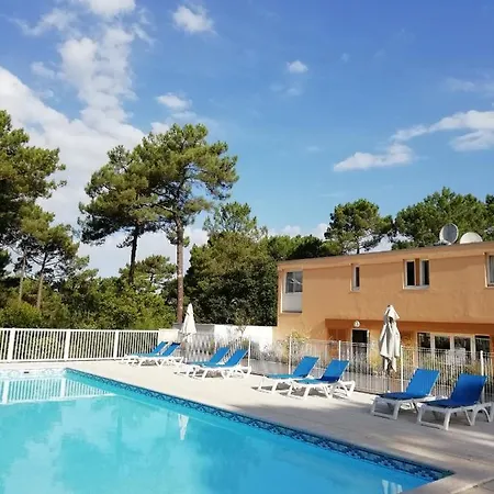 Les Grands Pins Carcans