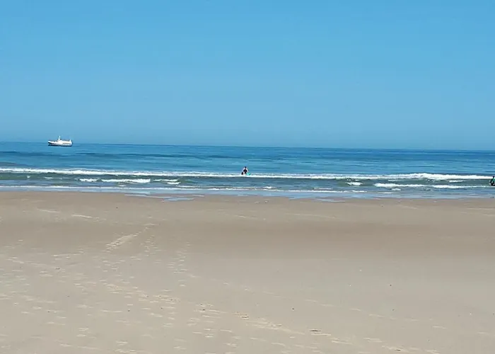 Les Grands Pins Apartamento Carcans